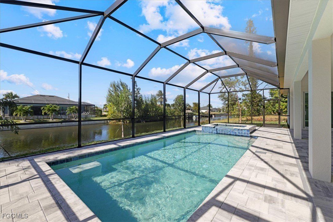 3020 Sw 10Th Place. Cape Coral, FL 33914