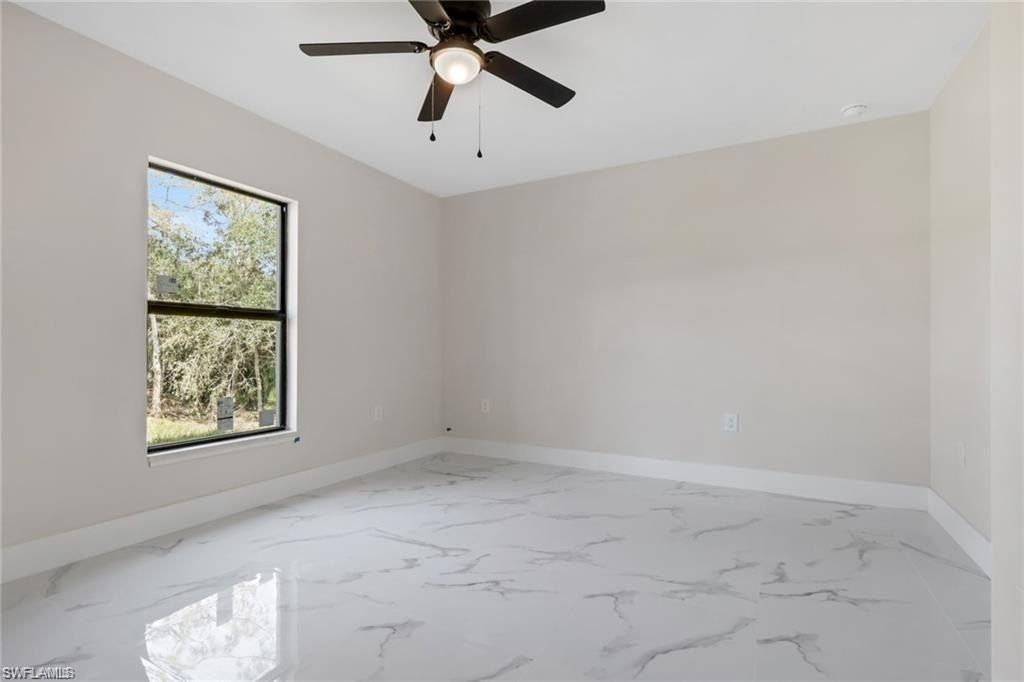 436 41St Ave Ne. Naples, FL 34120