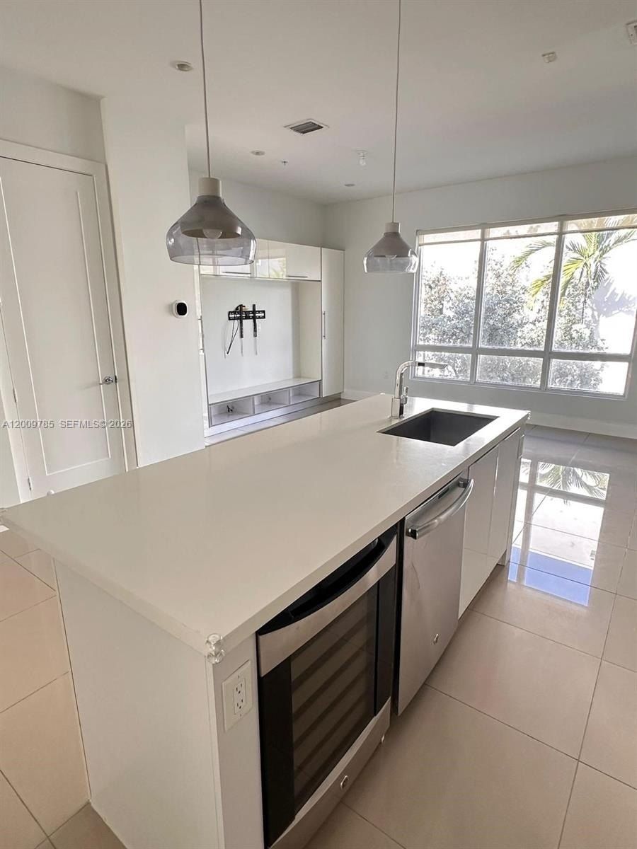 10471 Nw 66Th St. Doral, FL 33178