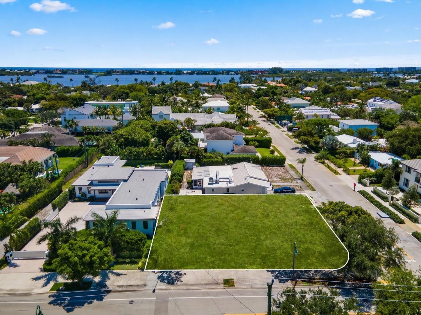 291 Summa Street. West Palm Beach, FL 33405