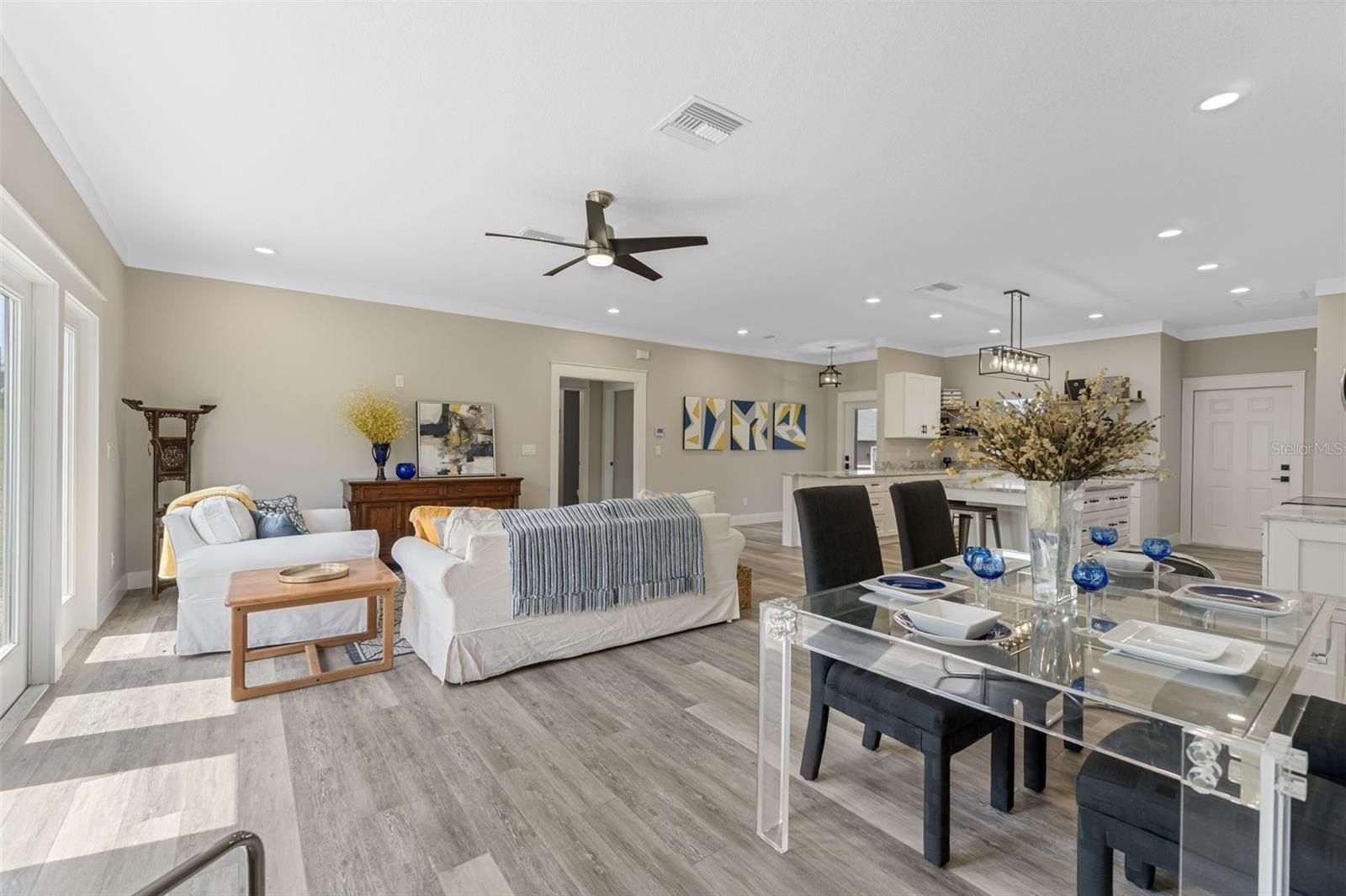 100 Fairway Circle. Umatilla, FL 32784