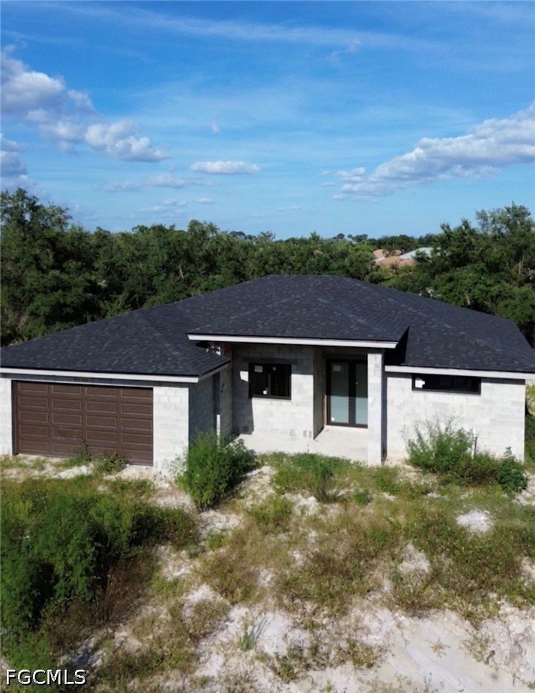 2203 Wayne Avenue S. Lehigh Acres, FL 33973