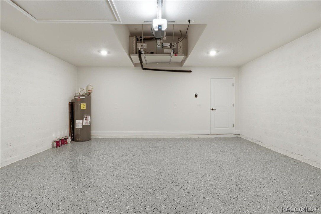 8202 N Primrose Drive. Dunnellon, FL 34434