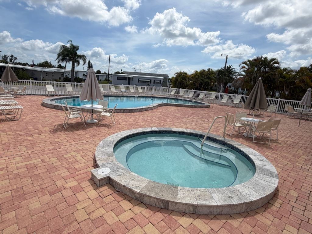 183 4Th Street East. Nokomis, FL 34275