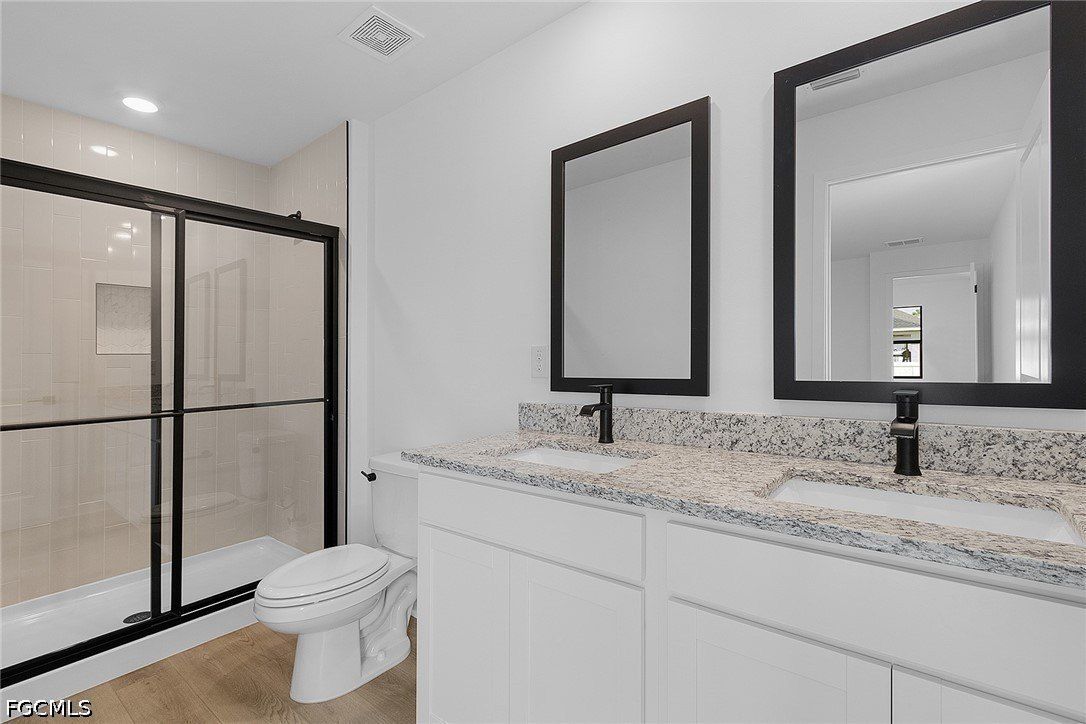 2408 Nw 24Th Terrace. Cape Coral, FL 33993