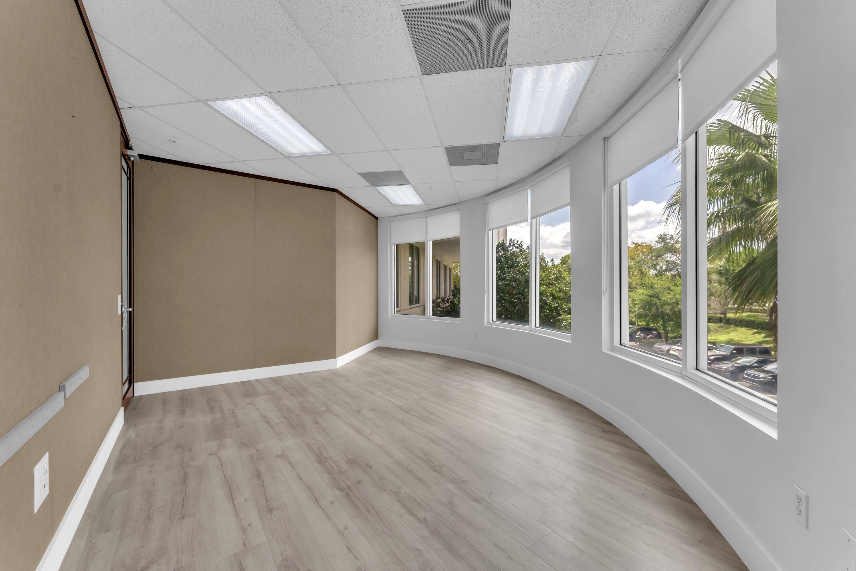 1820 N Corporate Lakes Boulevard. Weston, FL 33326