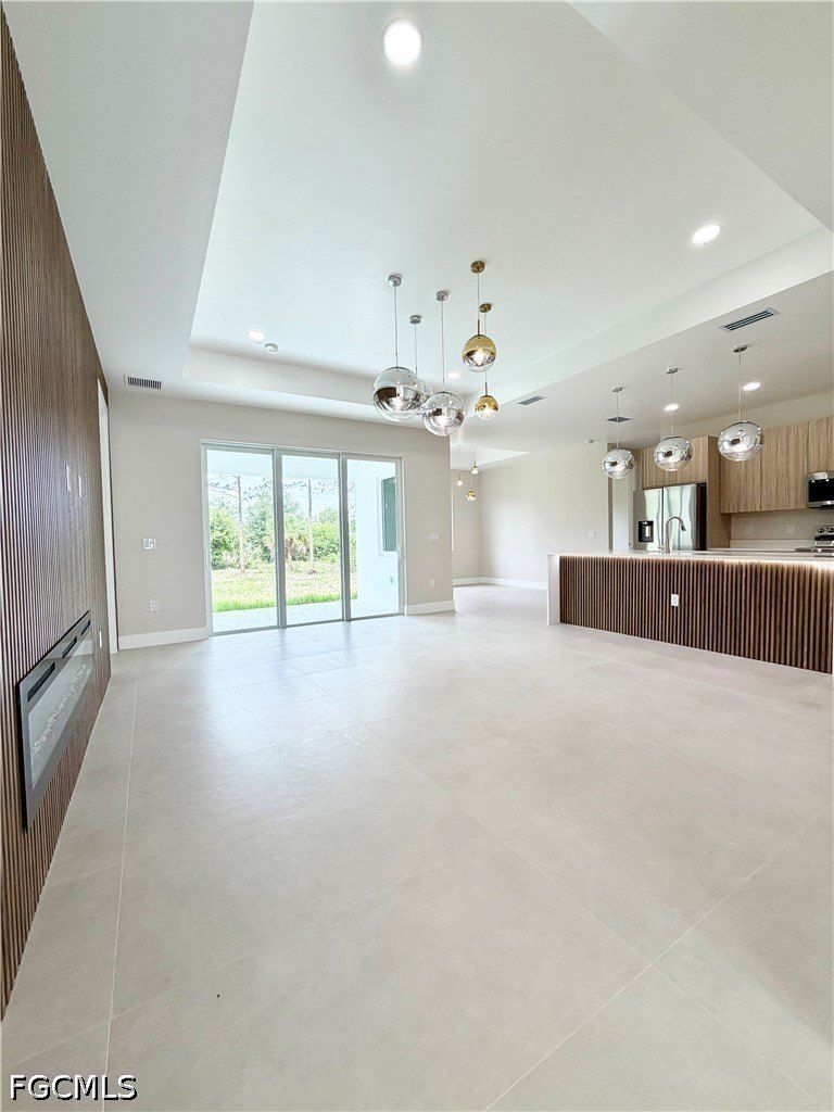 1013 Lincoln Avenue. Lehigh Acres, FL 33972