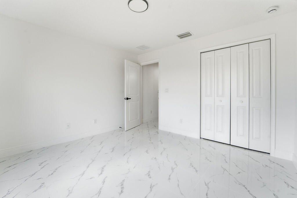 2392 Sw Madden Ave. Palm Bay, FL 32908