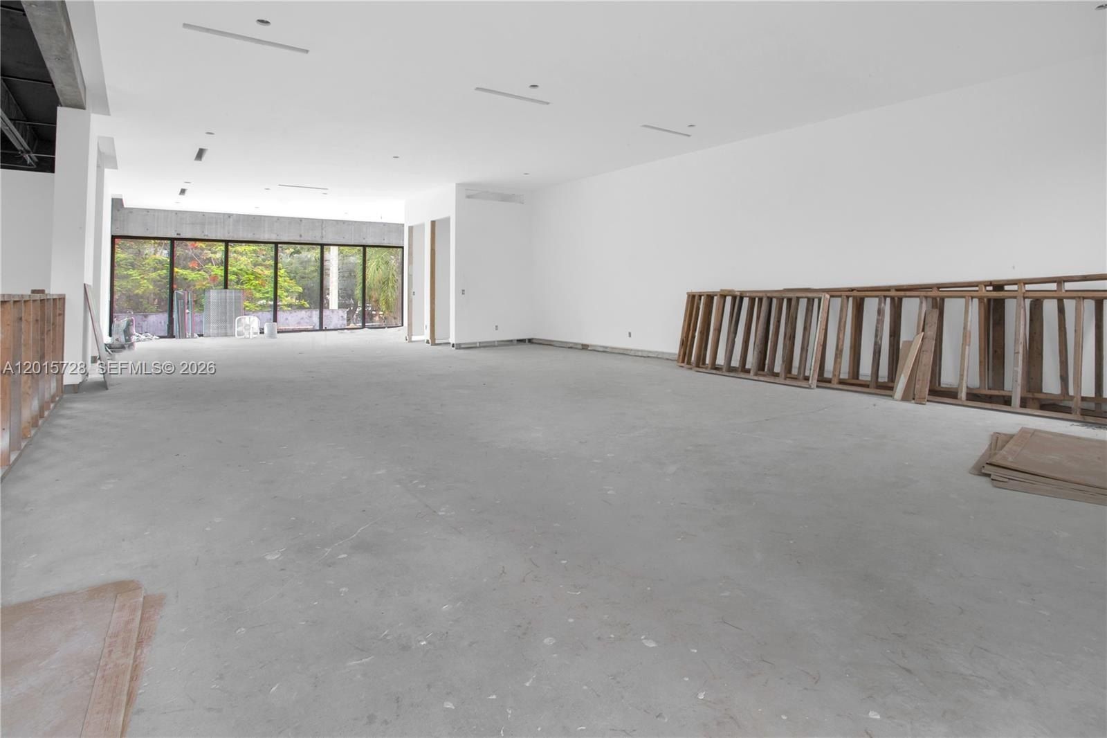 221 Sw 25Th Rd. Miami, FL 33129