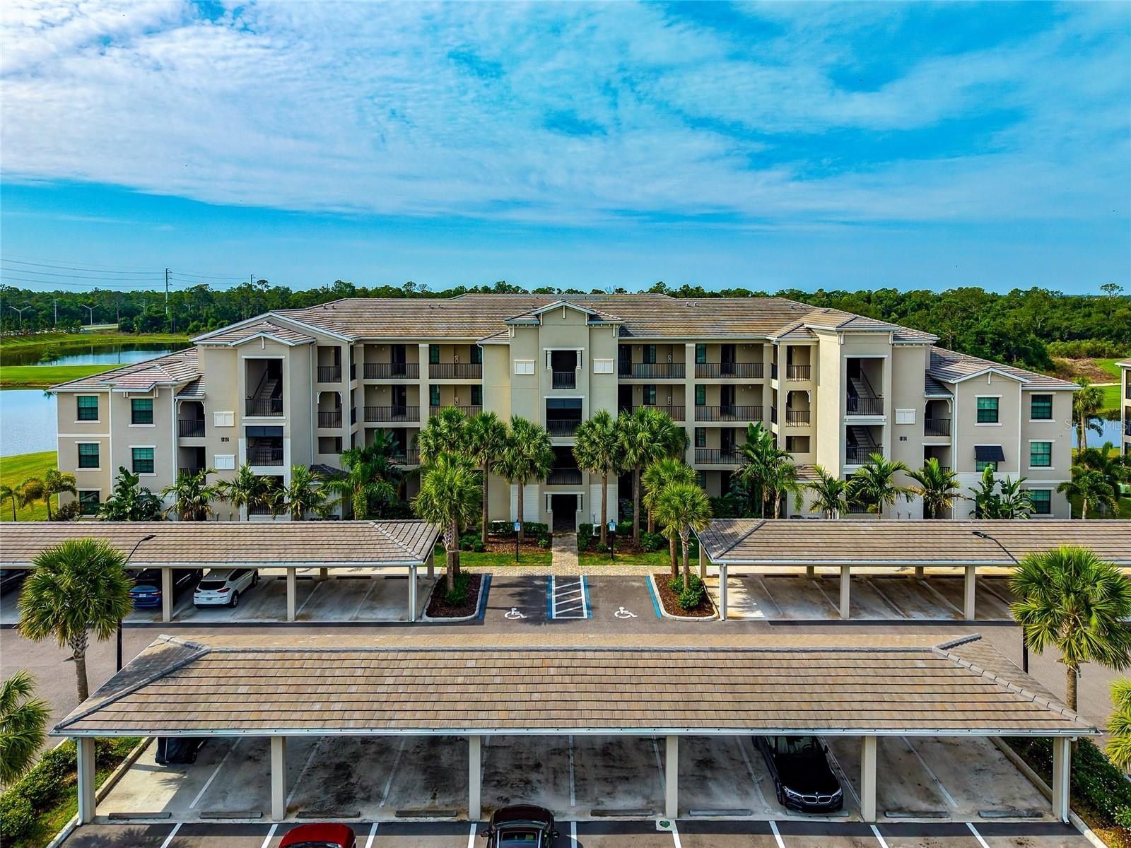 18114 Gawthrop Drive. Lakewood Ranch, FL 34211