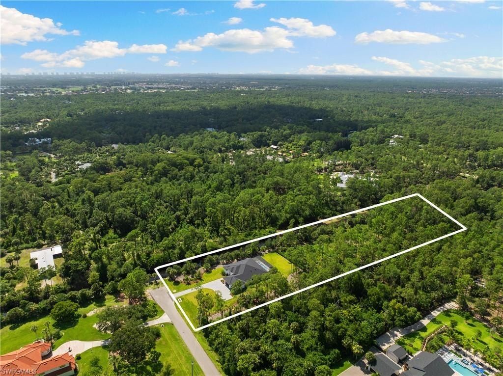 4751 1St Ave Sw. Naples, FL 34119