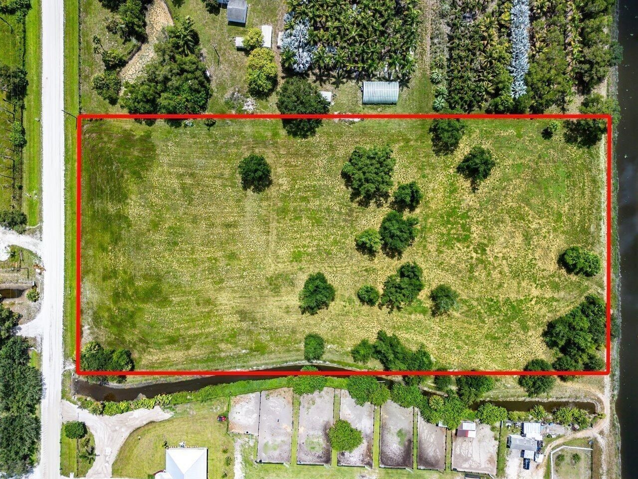 16526 Hollow Tree Lane. Wellington, FL 33470