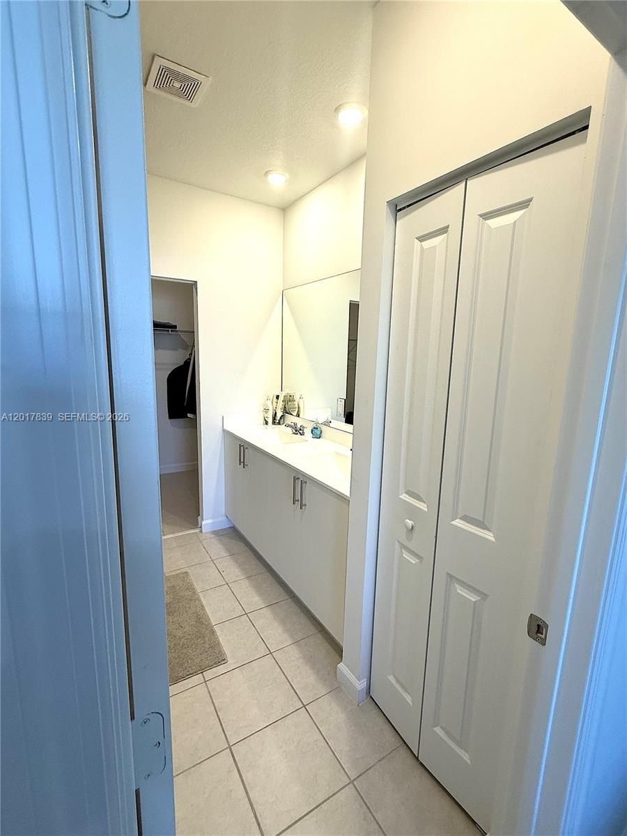 4941 Oakmont Dr. Dania Beach, FL 33312