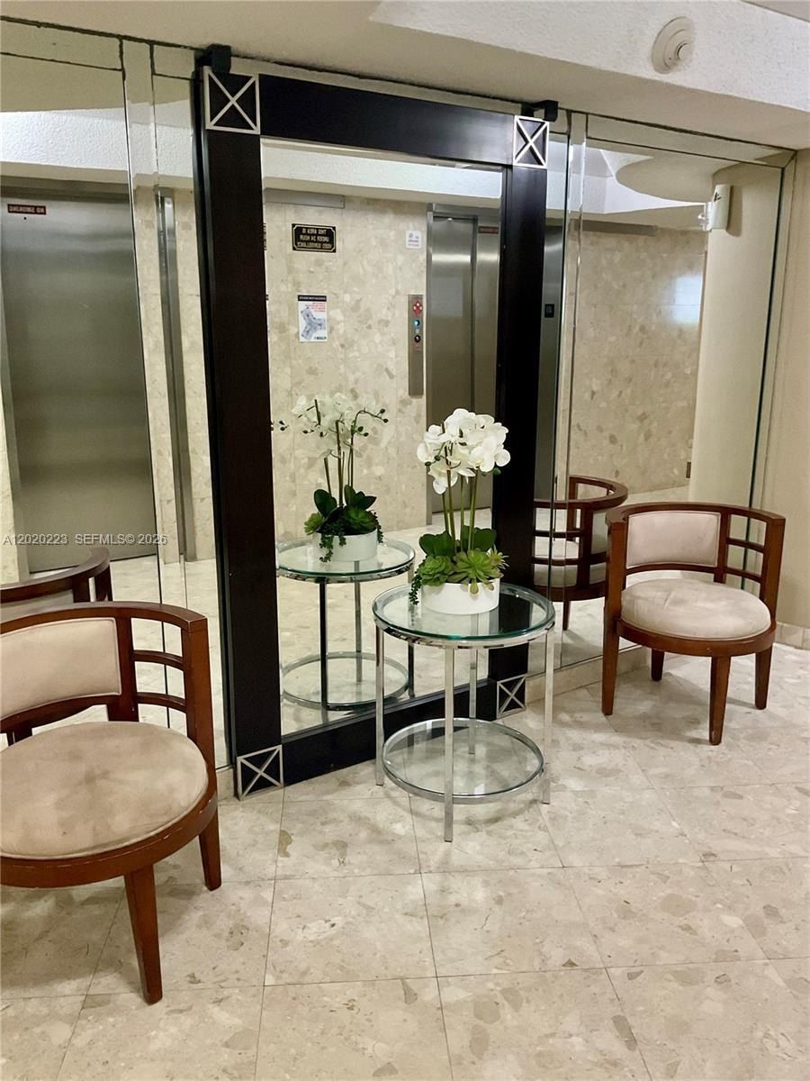 Hallandale Beach, FL 33009