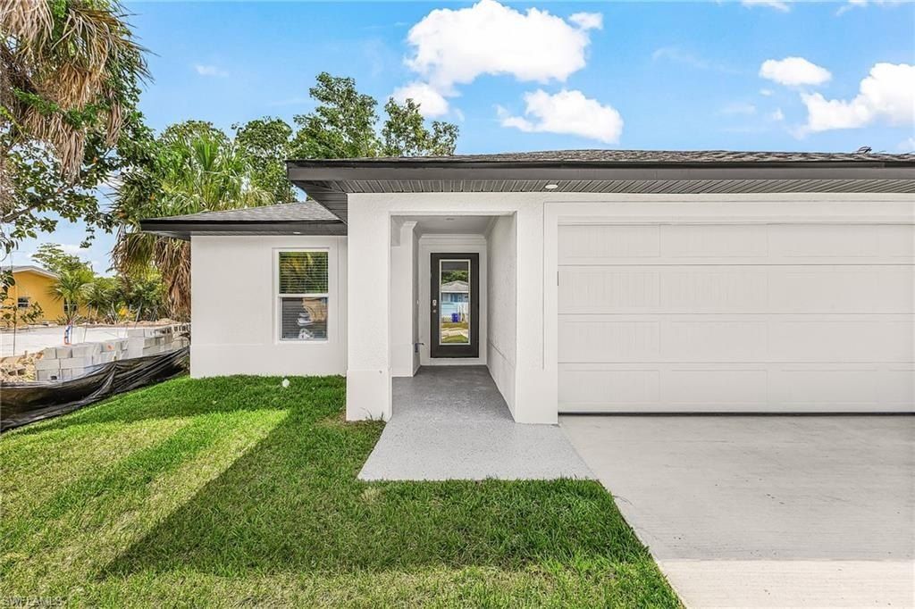 2161 Ben St Lot 19. Fort Myers, FL 33916