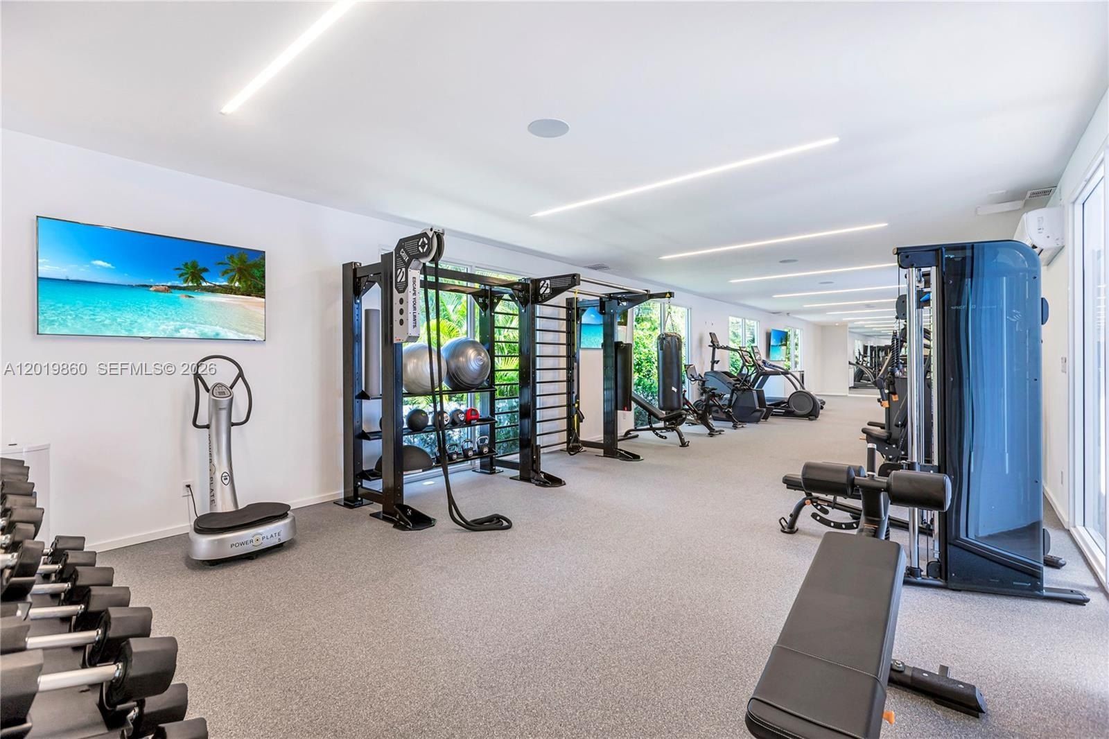 10250 Collins Avenue. Bal Harbour, FL 33154