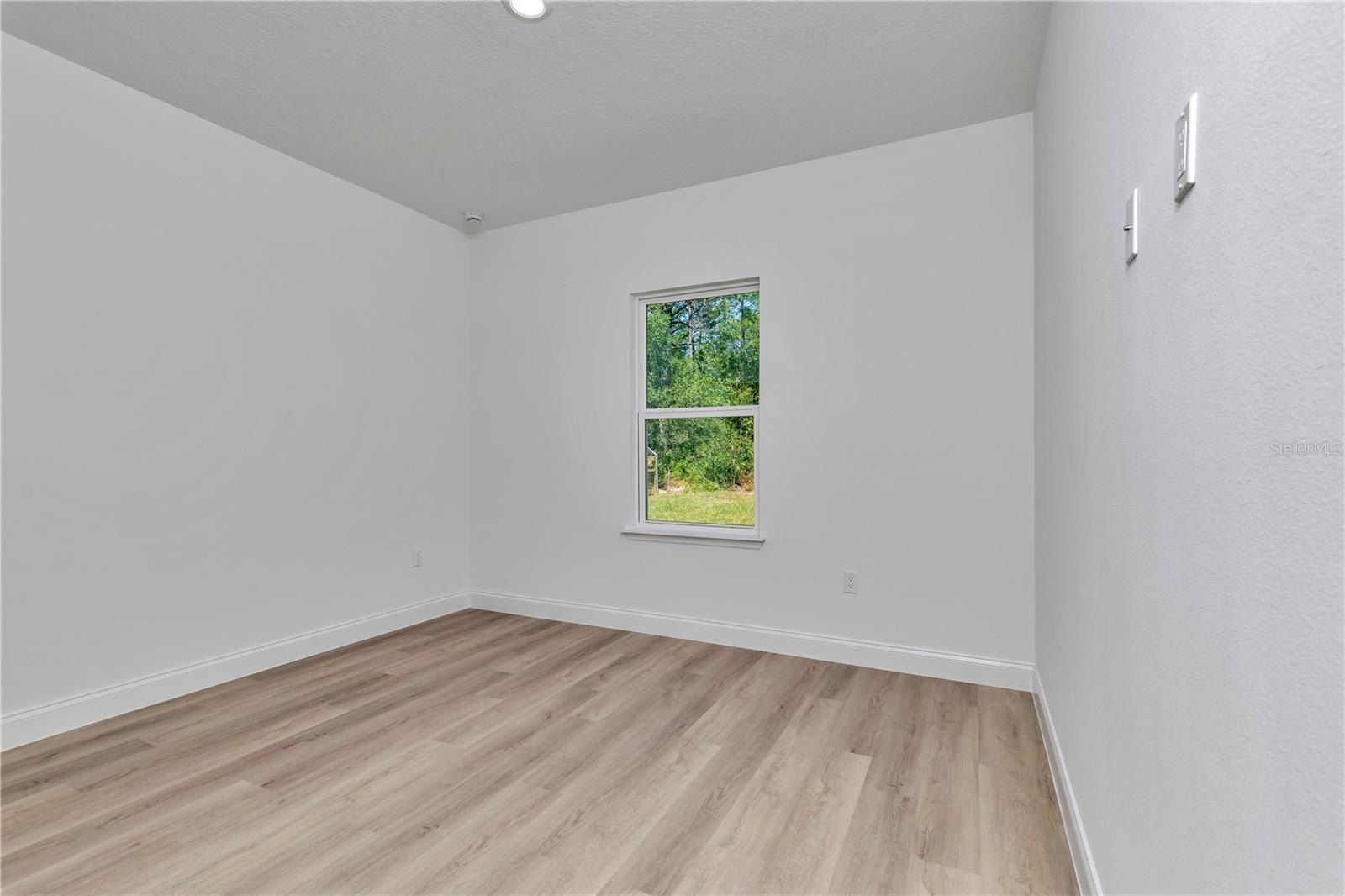 8753 N Raidin Drive. Citrus Springs, FL 34433