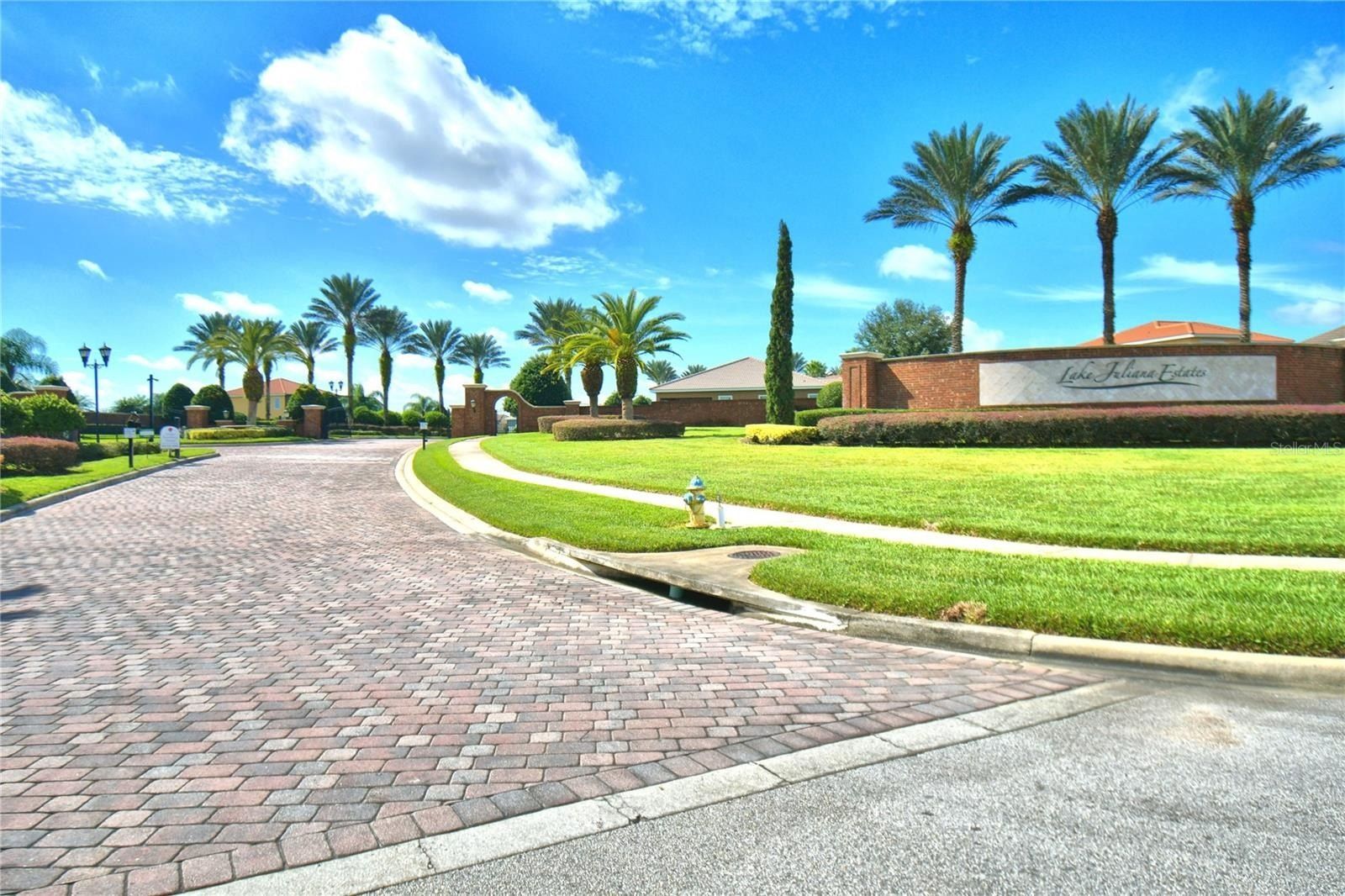 5421 Waterside Drive. Auburndale, FL 33823