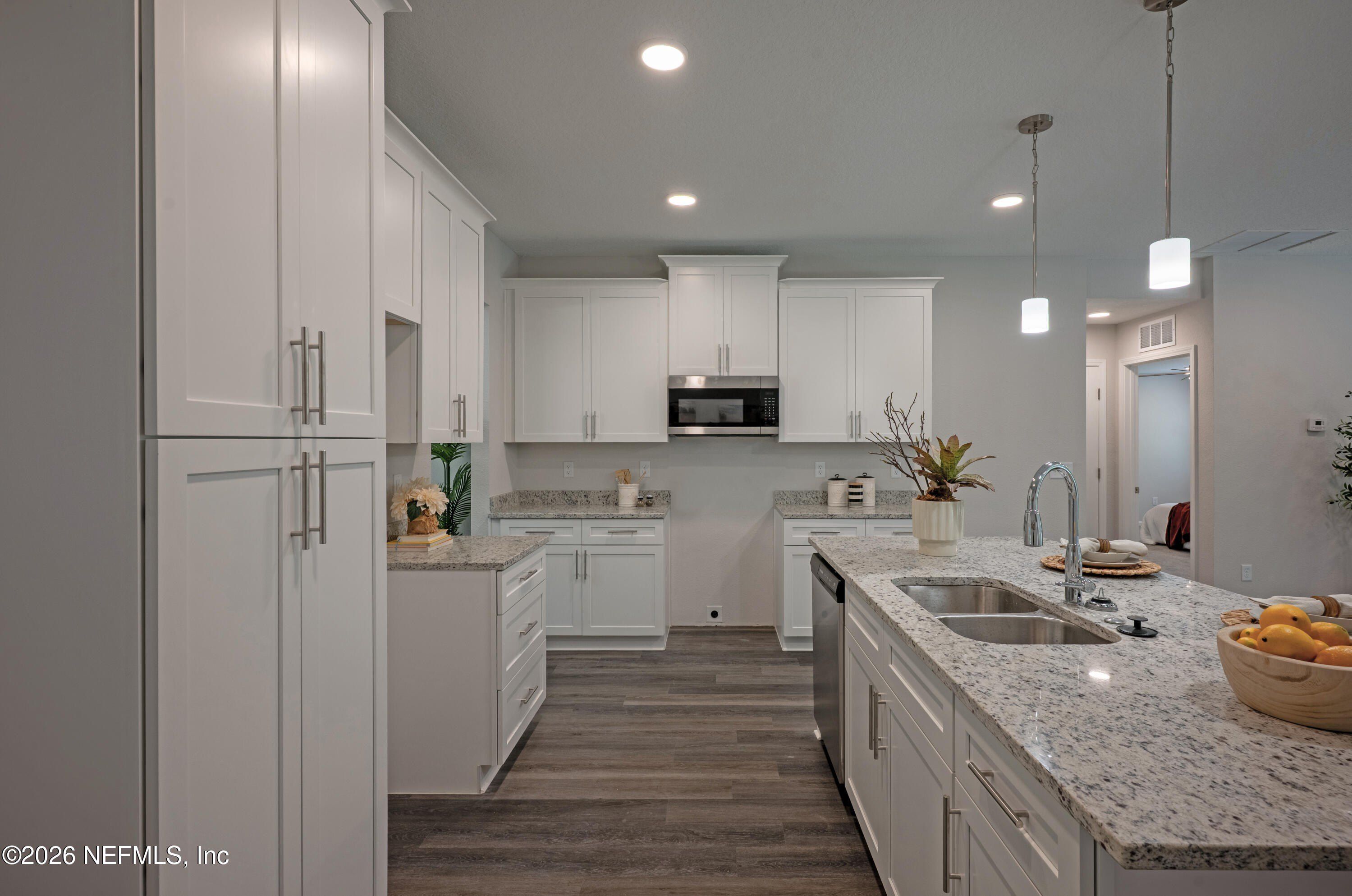 965 Noah Road. Jacksonville, FL 32218