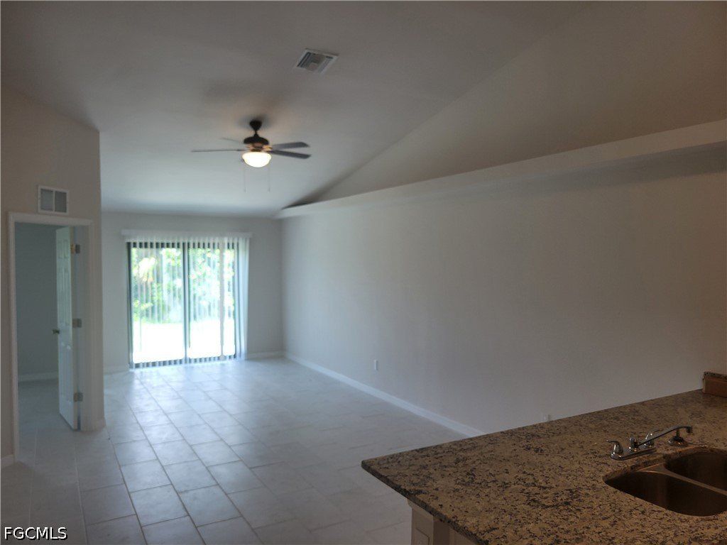 217219 Cape Coral Parkway W. Cape Coral, FL 33914