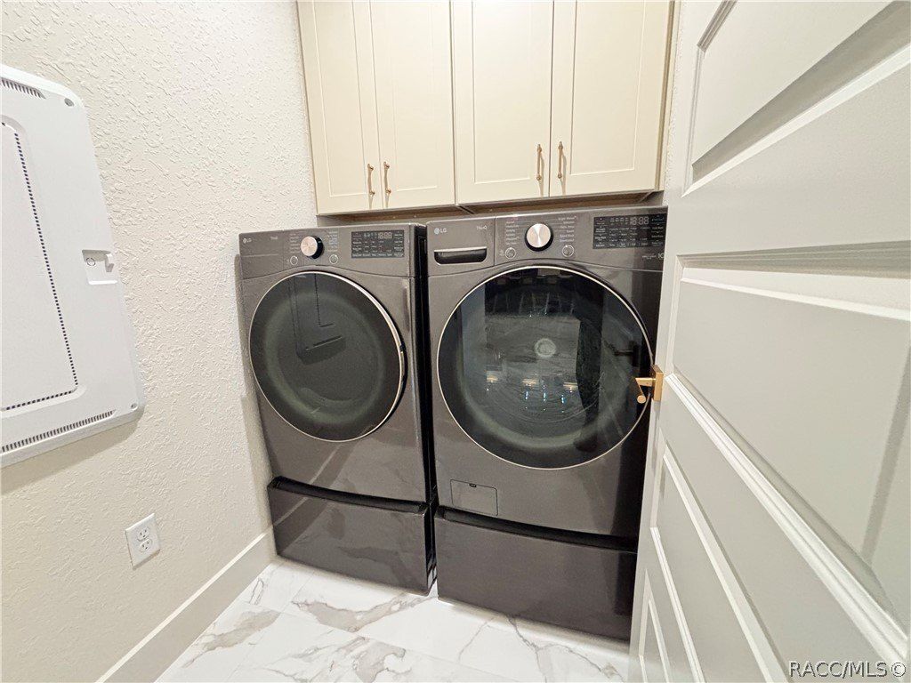 6254 W Peking Court. Citrus Springs, FL 34433