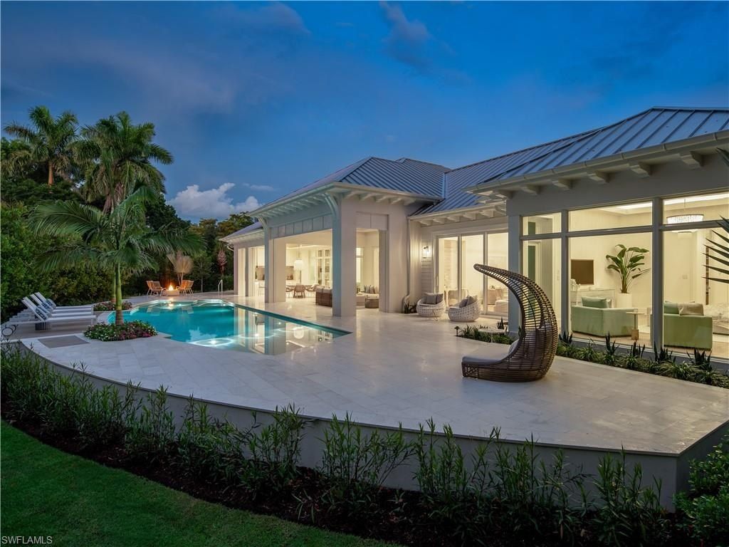 725 Pectin Rd. Naples, FL 34102