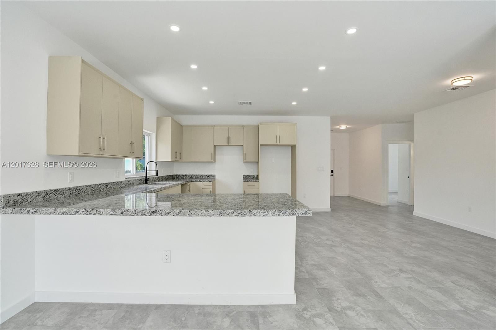 Nw Th Ct. Fort Lauderdale, FL 33311