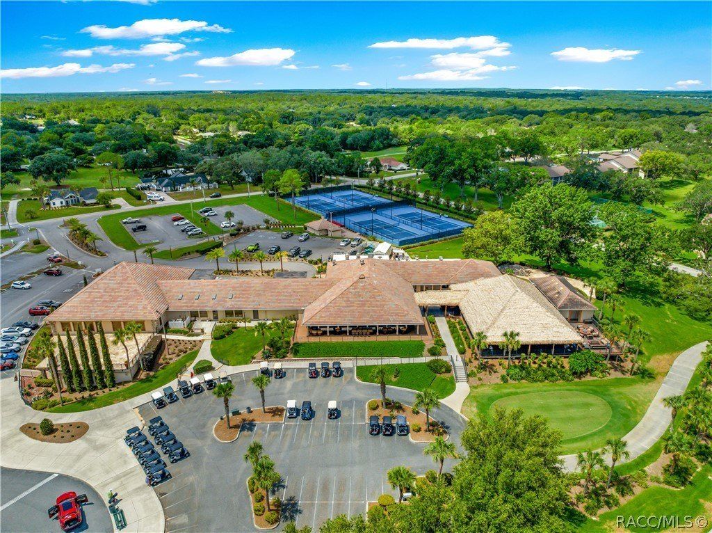804 E Epsom Court. Hernando, FL 34442