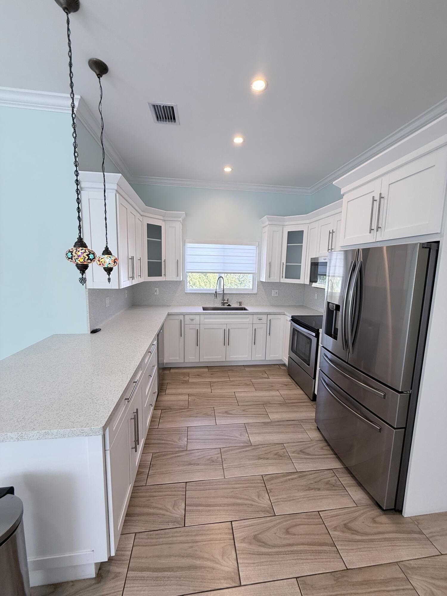 875 La Paloma Road. Key Largo, FL 33037