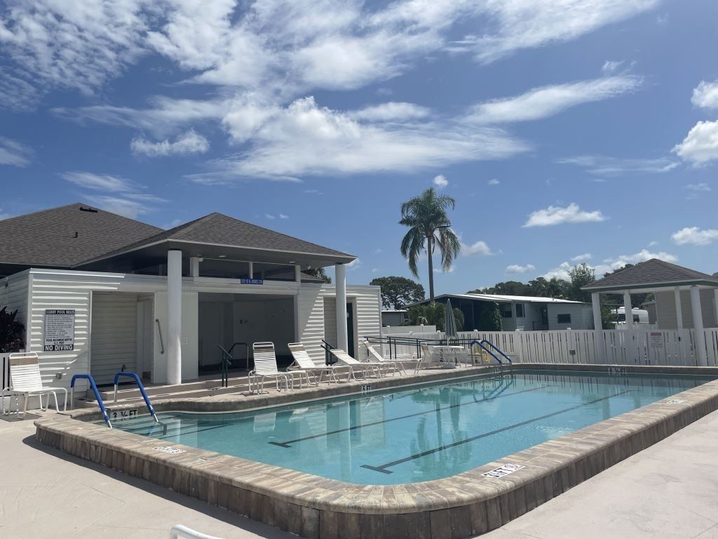 984 Lucaya Avenue 412. Venice, FL 34285