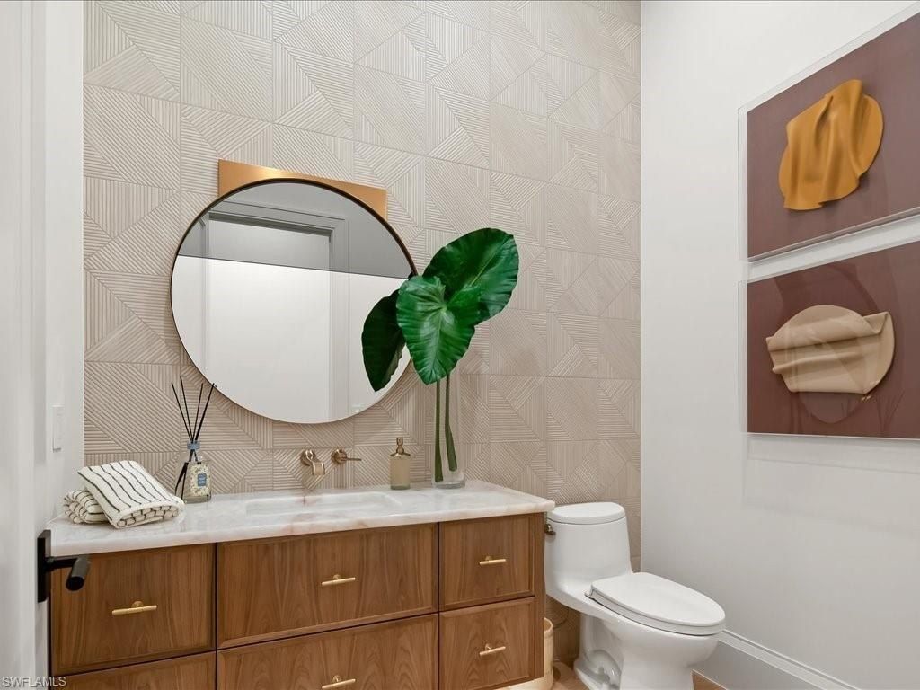 500 Ridge Dr. Naples, FL 34108