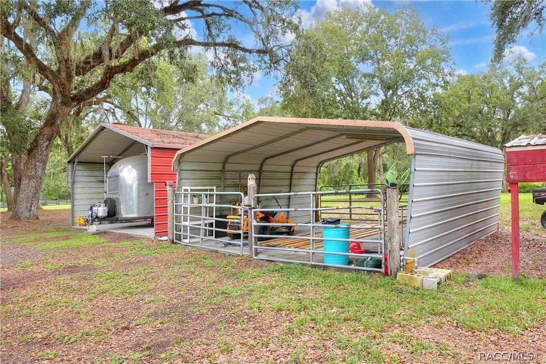 Se 14Th Terrace. Bushnell, FL 33513