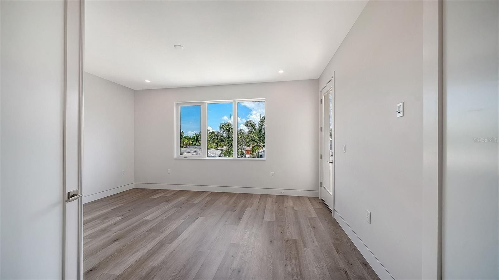 2225 Florinda Street. Sarasota, FL 34231