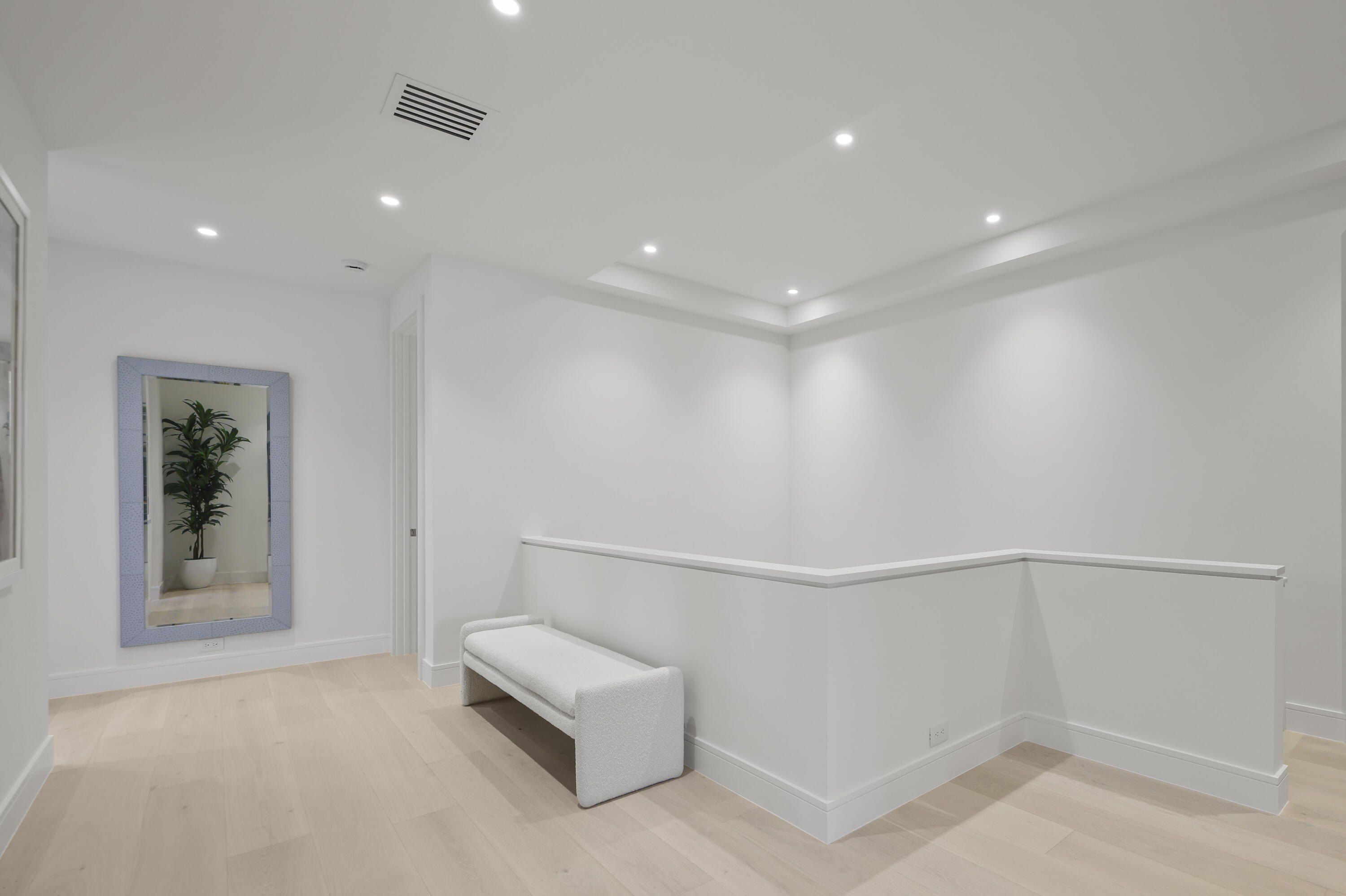 519 Se 4Th Avenue. Delray Beach, FL 33483