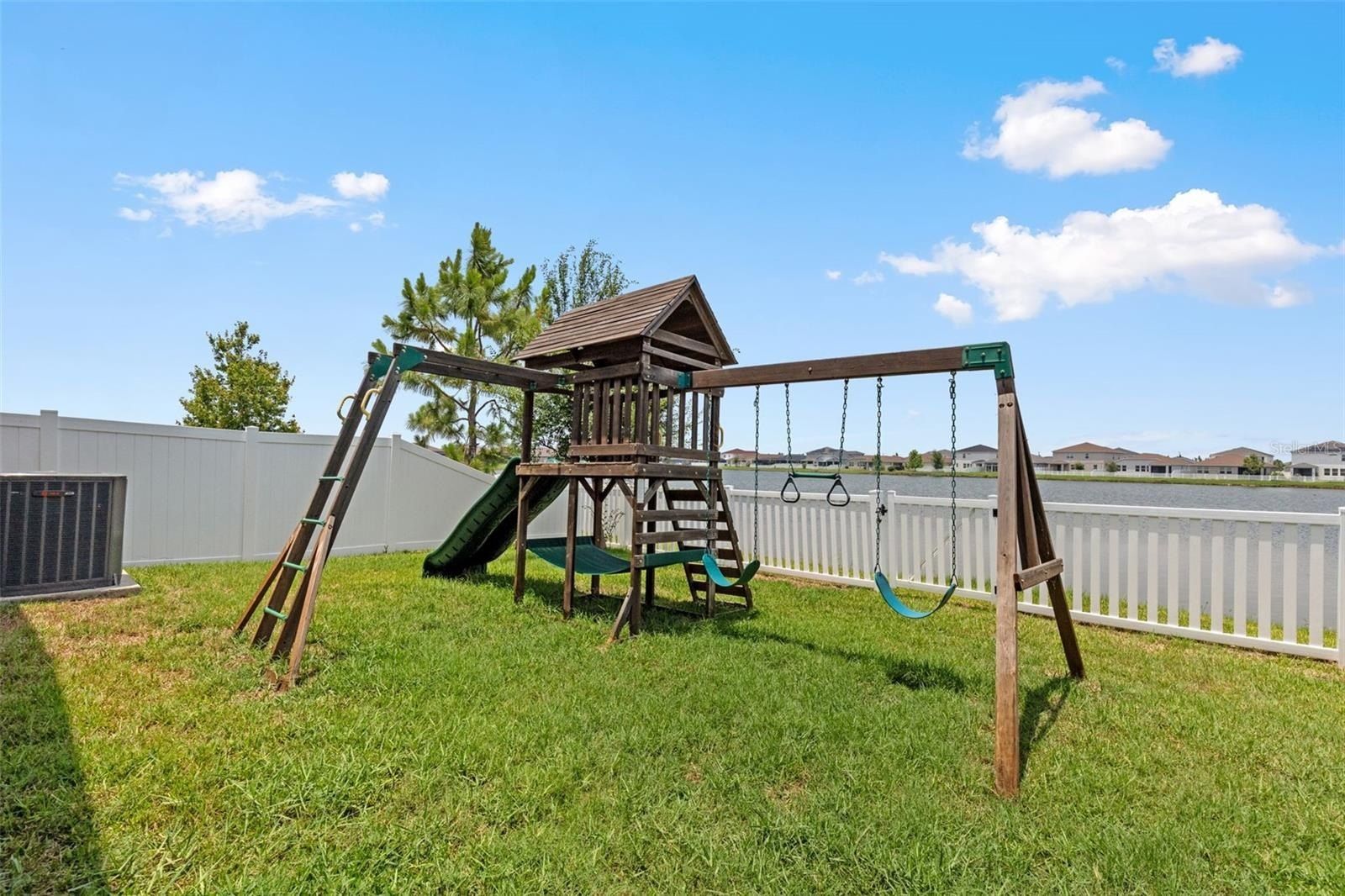 11832 Clare Hill Avenue. Riverview, FL 33579