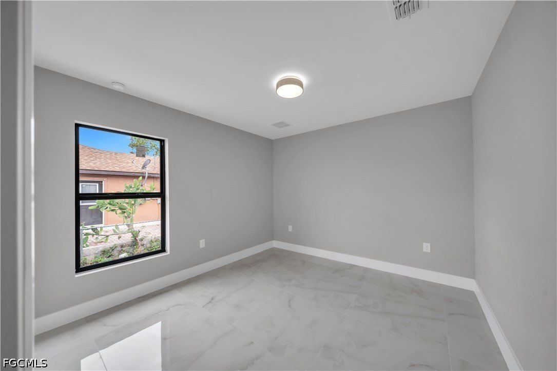2507 39Th Street Sw. Lehigh Acres, FL 33976