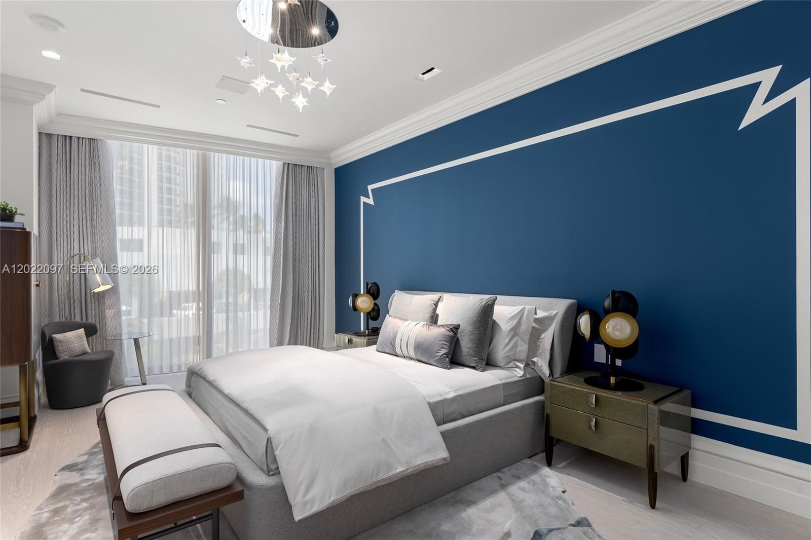 17975 Collins Ave. Sunny Isles Beach, FL 33160