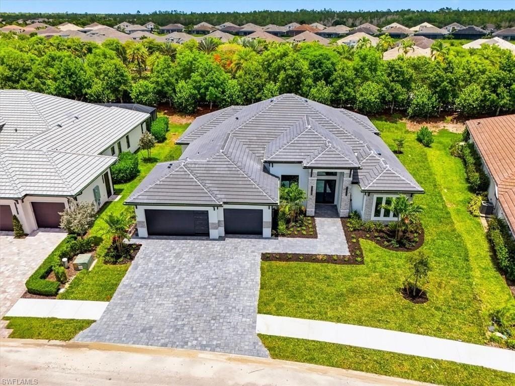 14318 Charthouse Cir. Naples, FL 34114