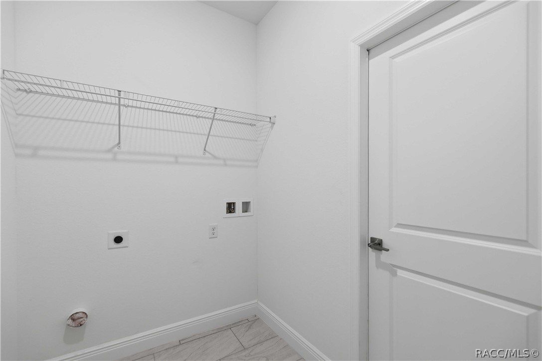 1985 W Corrine Street. Dunnellon, FL 34434
