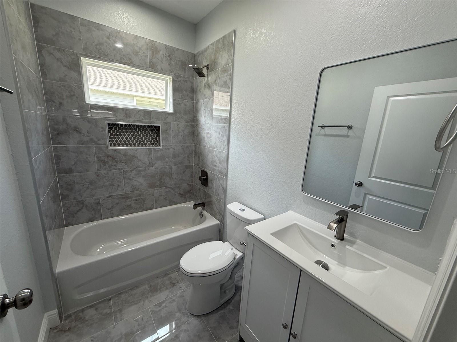 2019 Se 45 Terrace. Gainesville, FL 32641