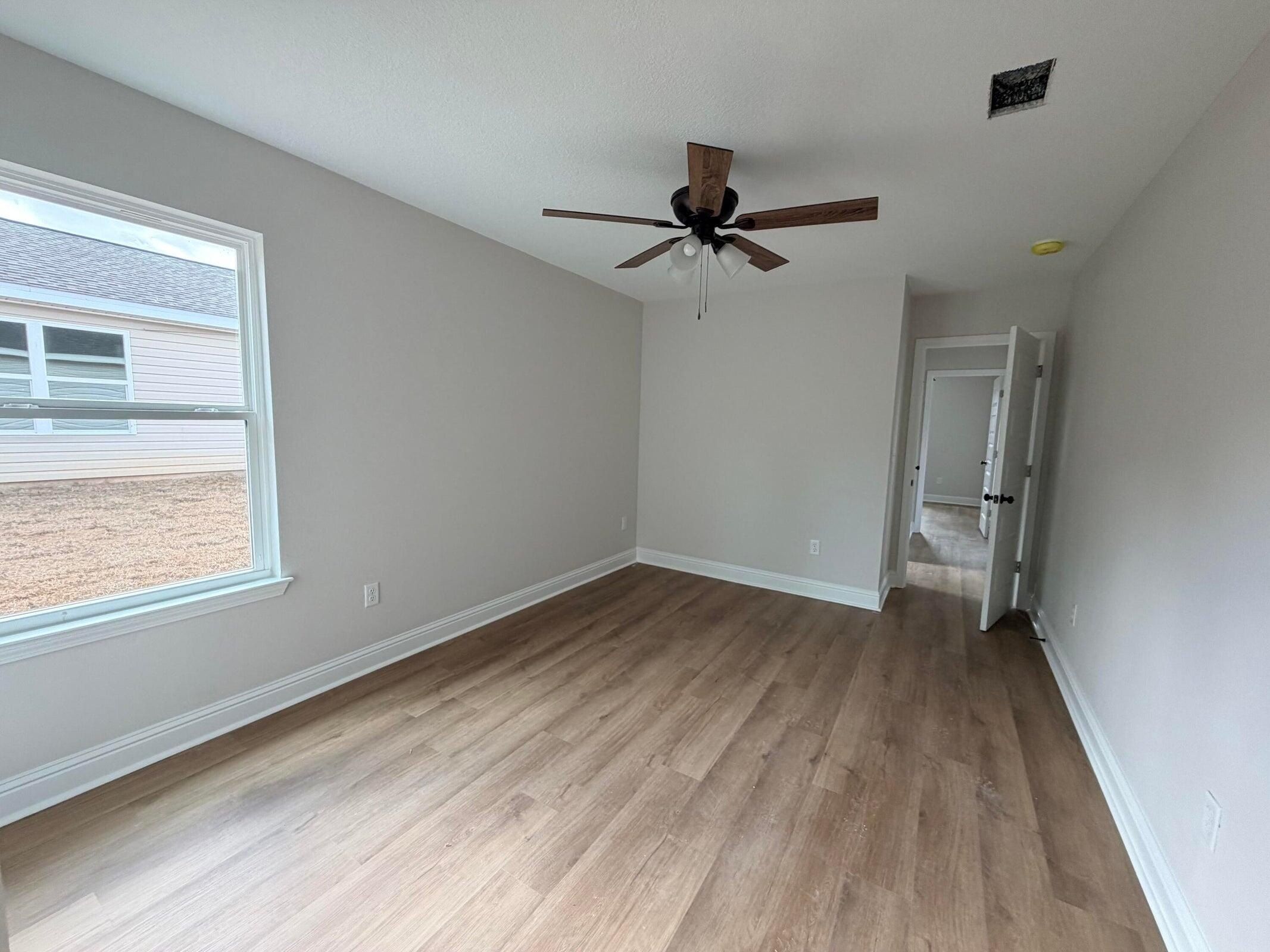 5431 Bayleaf Drive. Crestview, FL 32539