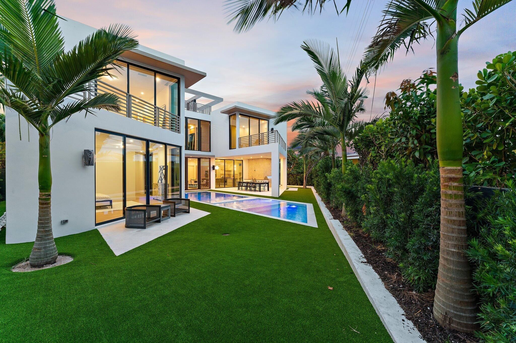 390 Jupiter Lane. Juno Beach, FL 33408