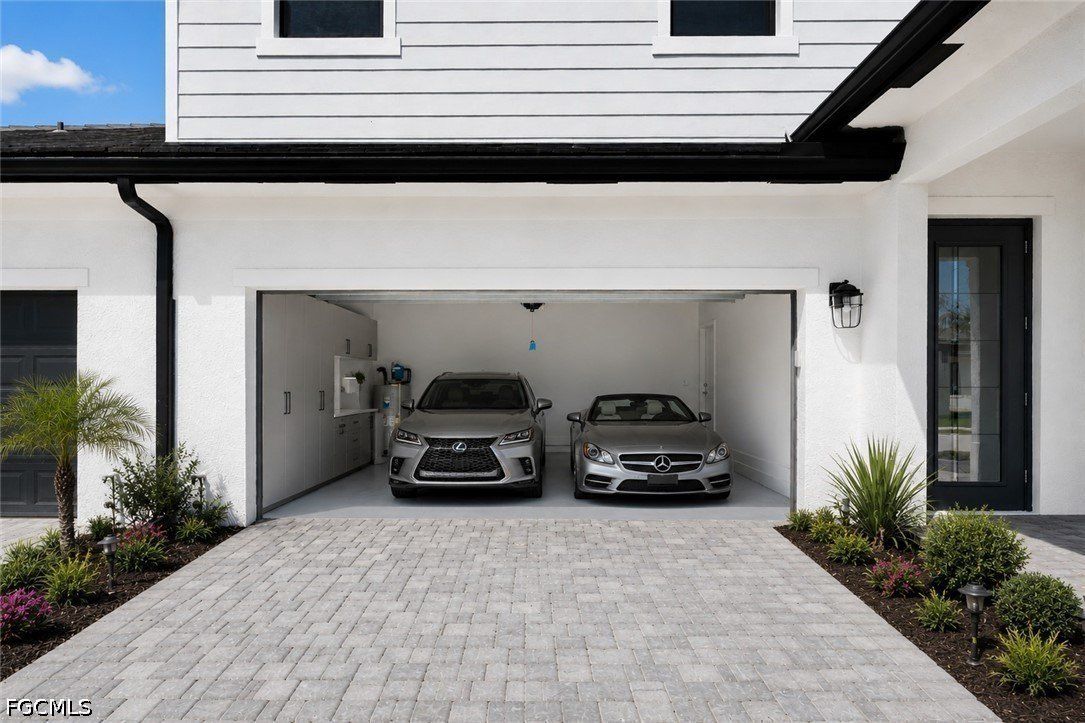 10954 Preachers Cove Lane. Fort Myers, FL 33913
