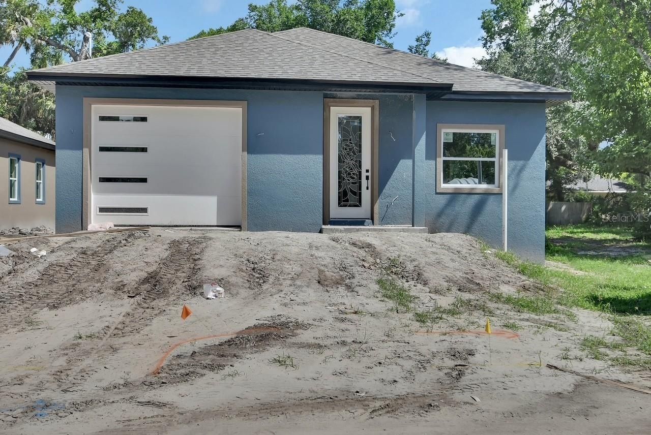 558 Wallace Street. Daytona Beach, FL 32114