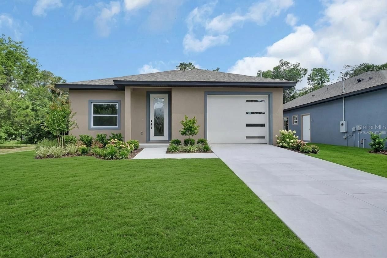 556 Wallace Street. Daytona Beach, FL 32114