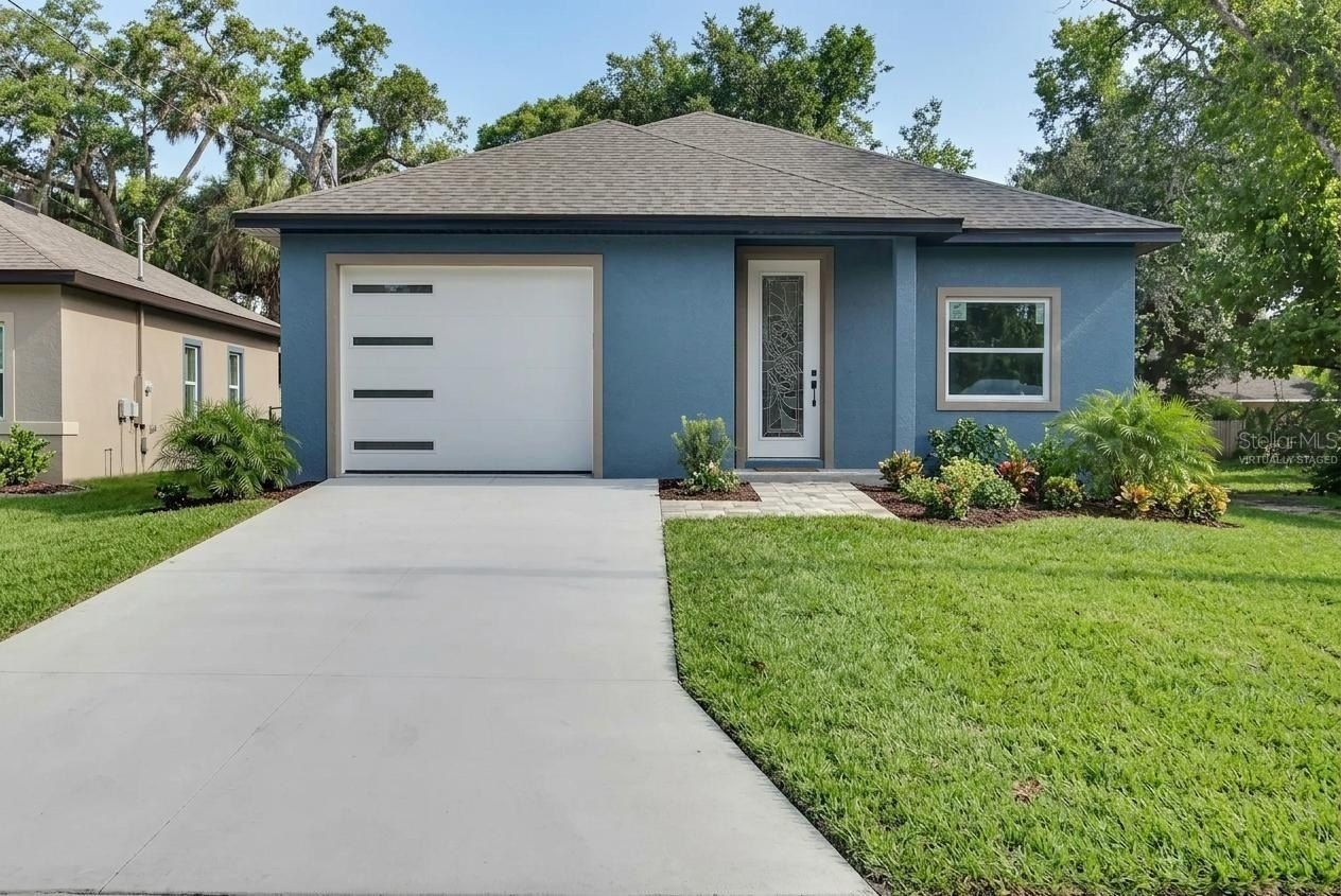 558 Wallace Street. Daytona Beach, FL 32114