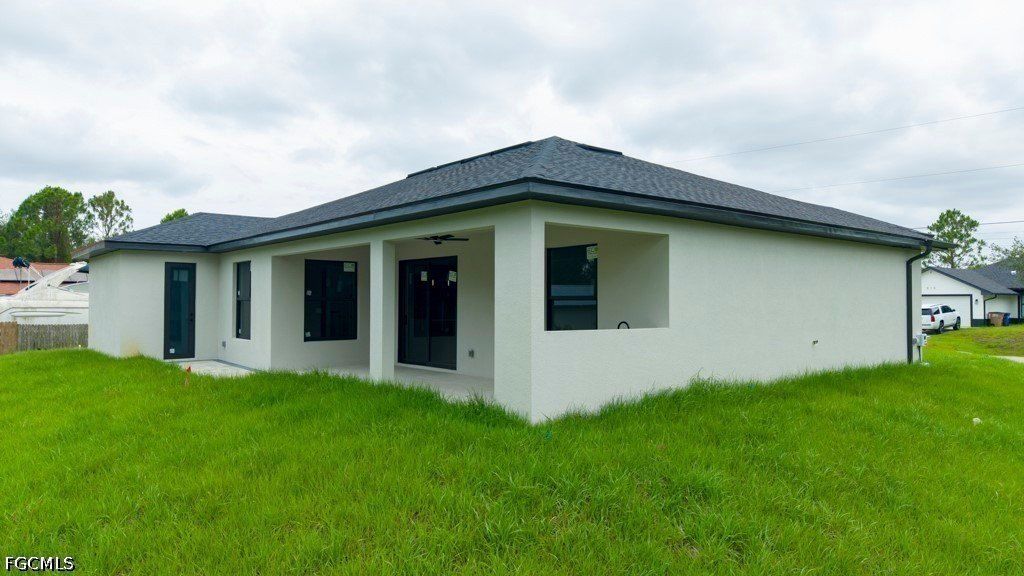 814 Clayton Avenue. Lehigh Acres, FL 33972