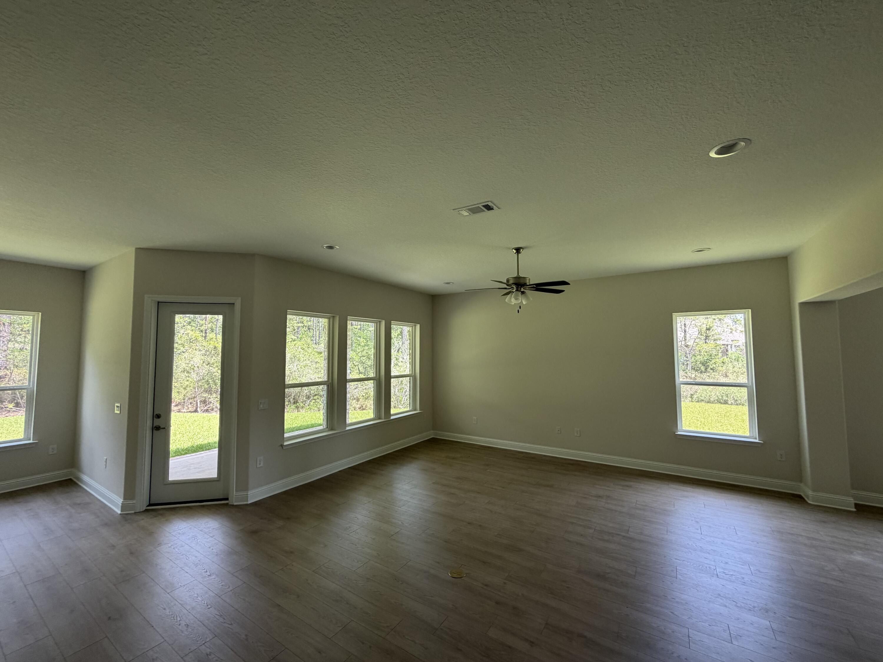 6775 Desoto Street. Navarre, FL 32566