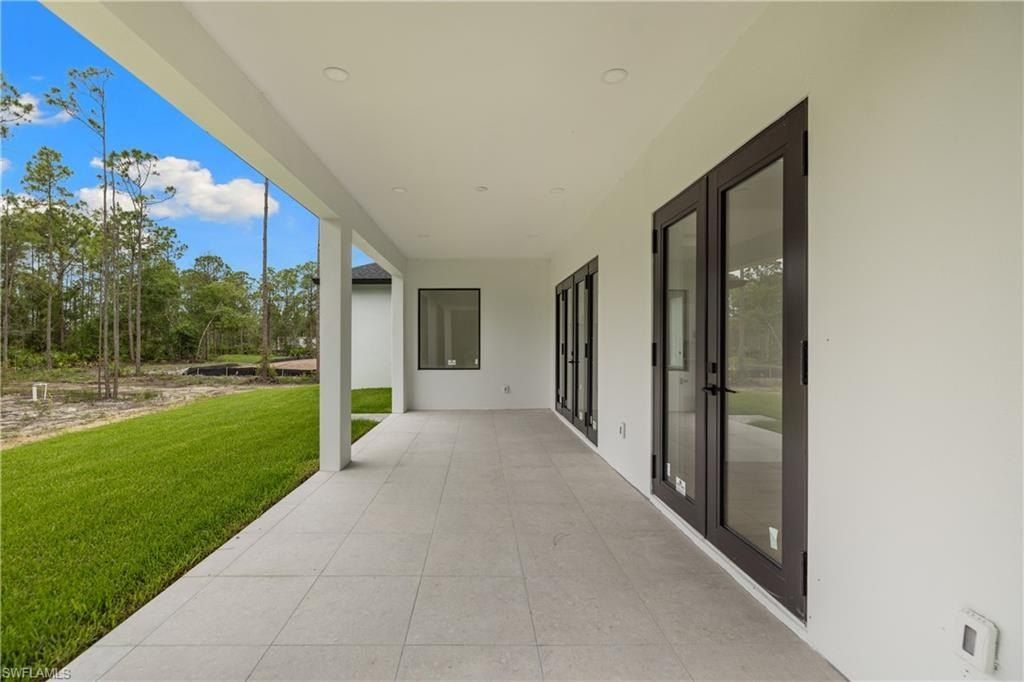 2908 58Th Ave Ne. Naples, FL 34120