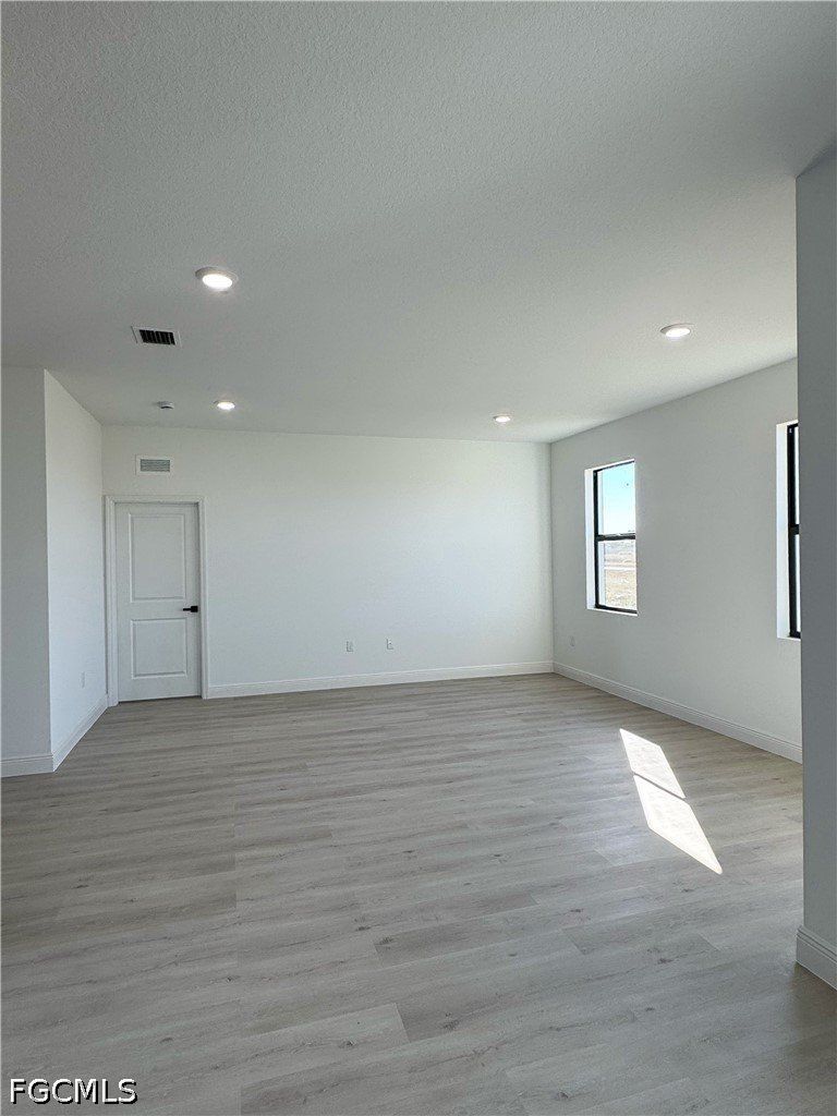 182 Ocean Park Drive. Lehigh Acres, FL 33972